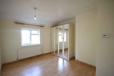 2 bedroom house to rent - Holly Drive, Berkhamsted, Hertfordshire, HP4