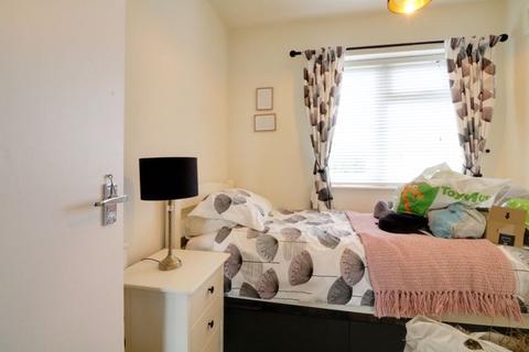 2 Endcliffe Avenue, Scunthorpe, DN17 2RD