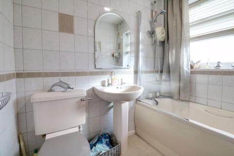 2 Endcliffe Avenue, Scunthorpe, DN17 2RD