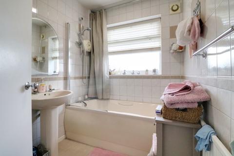 2 Endcliffe Avenue, Scunthorpe, DN17 2RD