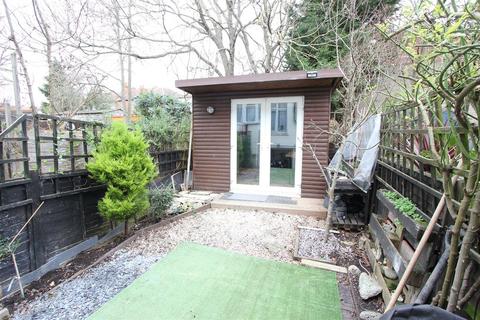 39a Albert Road, London, SE25 4JD