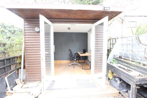 39a Albert Road, London, SE25 4JD