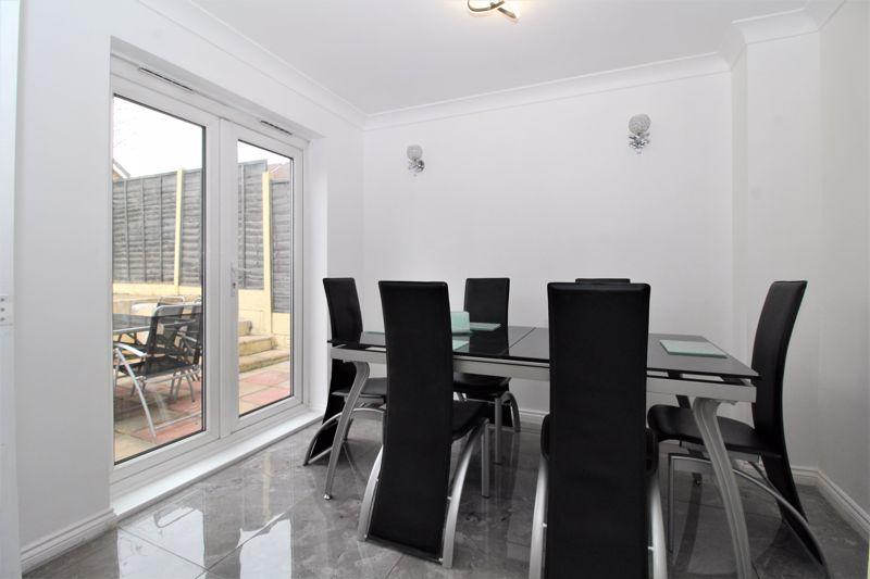 Brackendale Drive, Walsall, WS5 4DA 4 bed detached house £350,000