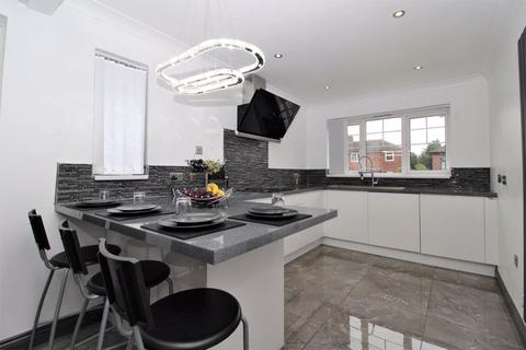 97 Brackendale Drive, Walsall, WS5 4DA