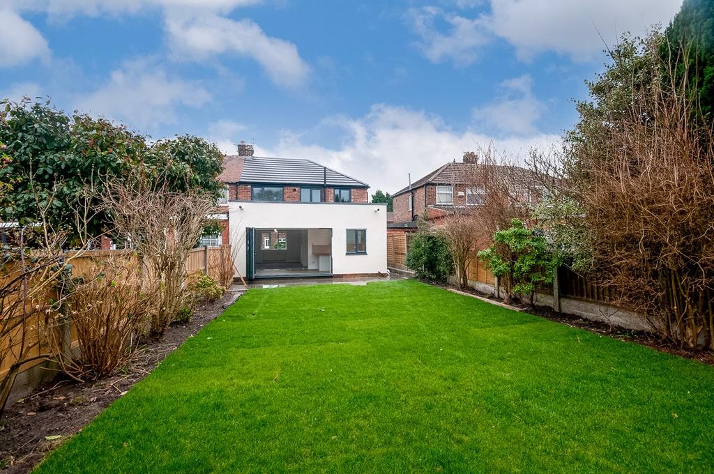 Alder Road, Woolston, Warrington, WA1 4 bed semidetached house £325,000