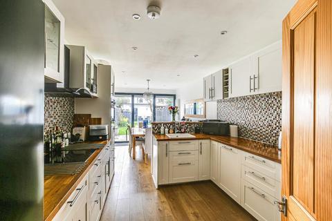 16 Haling Road, South Croydon, CR2 6HS