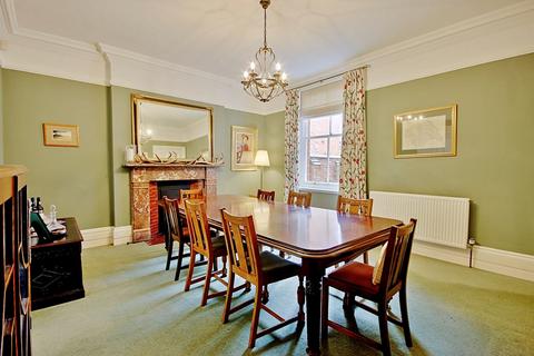 38 Shrubbery Avenue, Worcester, WR1 1QH