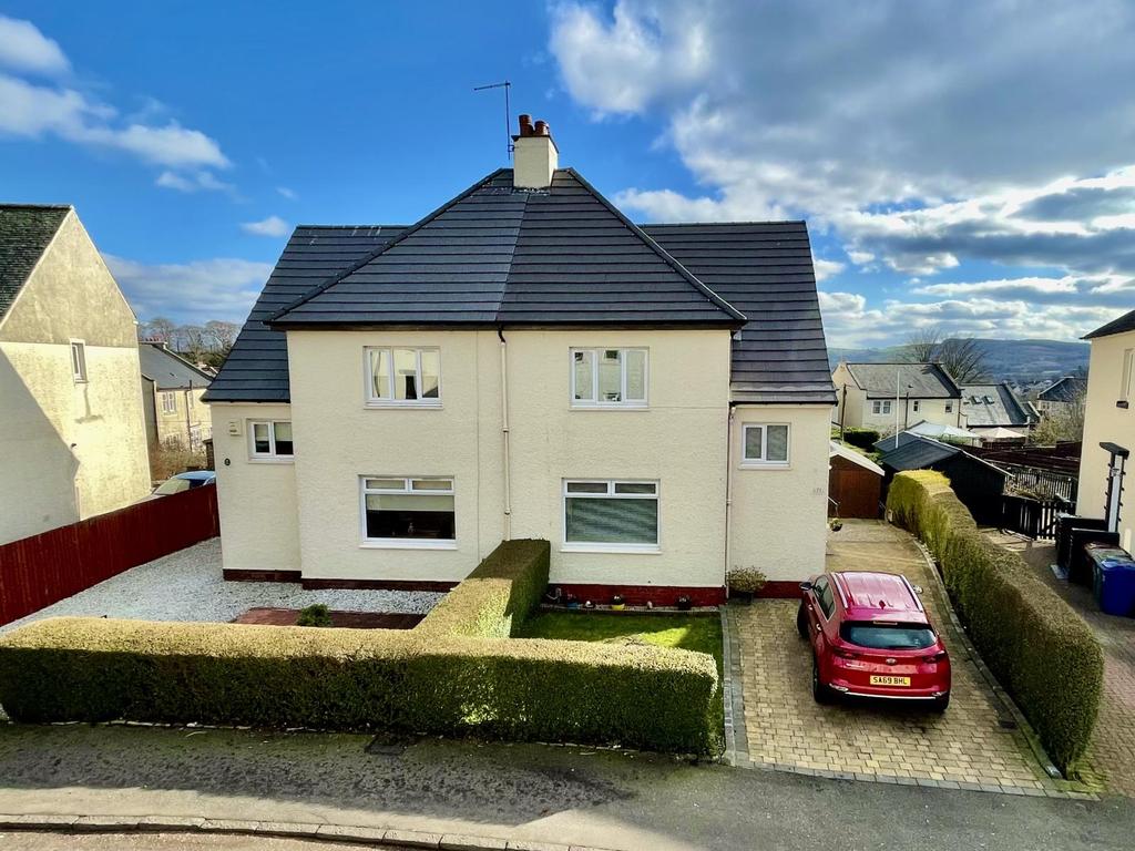 71 Wheatlands Drive, Kilbarchan 3 bed semidetached house £175,000