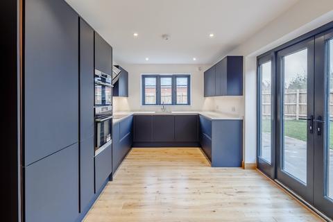 5 bedroom detached house for sale - High Street, Kimpton, Hitchin, Hertfordshire