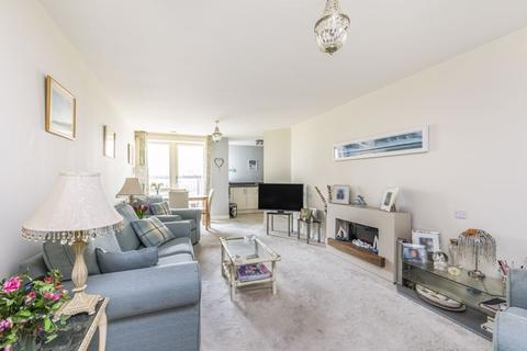 2 bedroom retirement property to rent - South Parade, Southsea