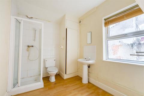 93 Birrell Road, Forest Fields, Nottingham, NG7 6LU