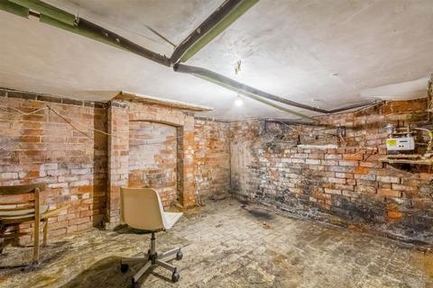 93 Birrell Road, Forest Fields, Nottingham, NG7 6LU