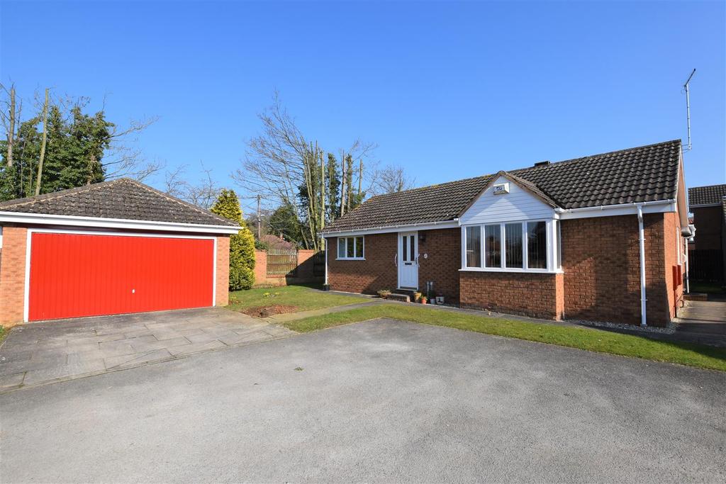 Beverley Road, South Cave 2 bed bungalow £250,000