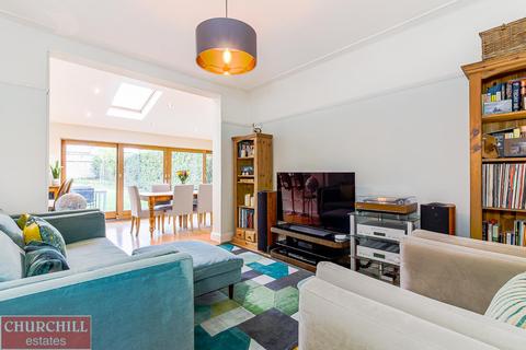 42 Cheyne Avenue, London, E18 2DR