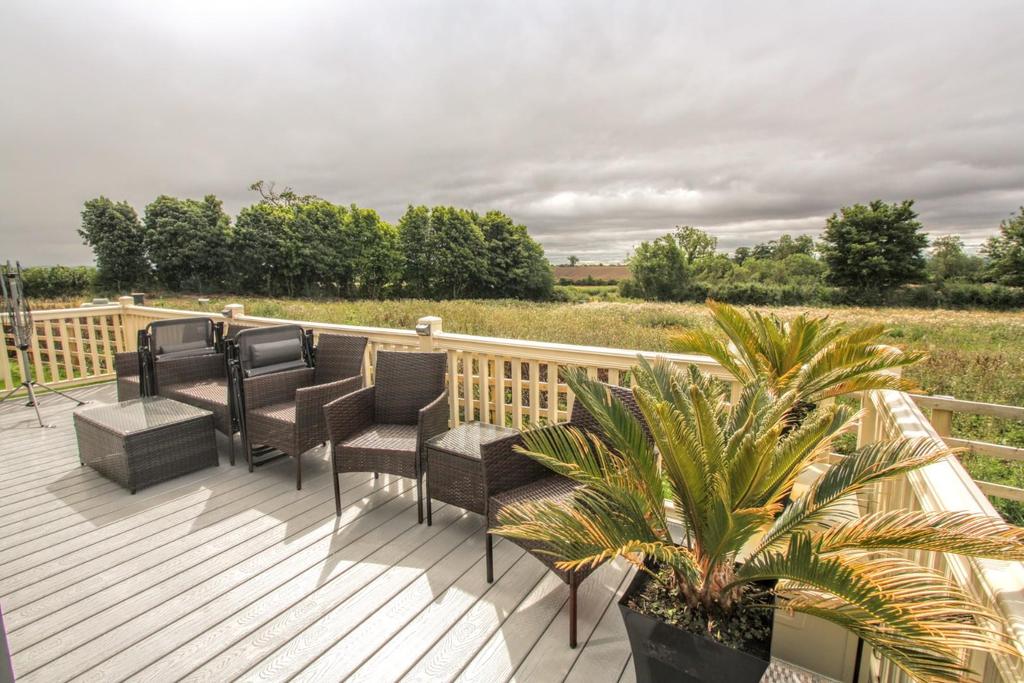 Decking area