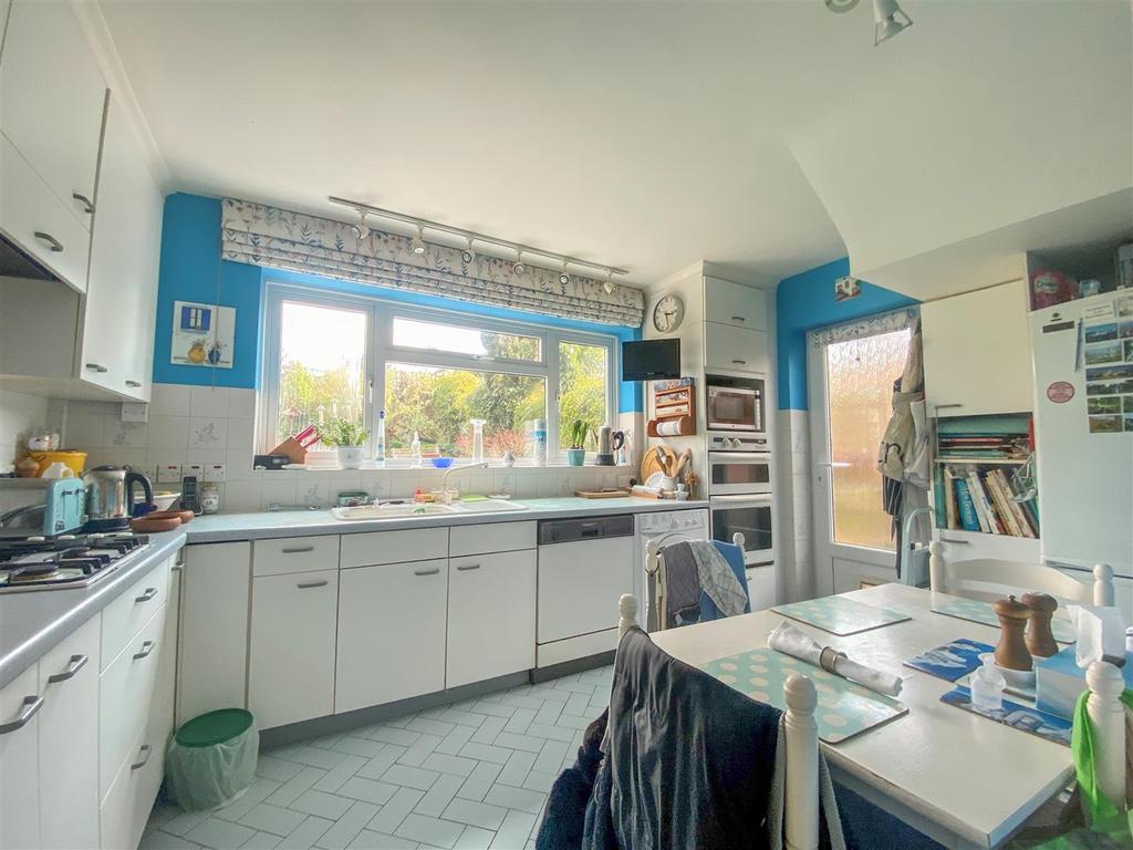 Kitchen.jpg