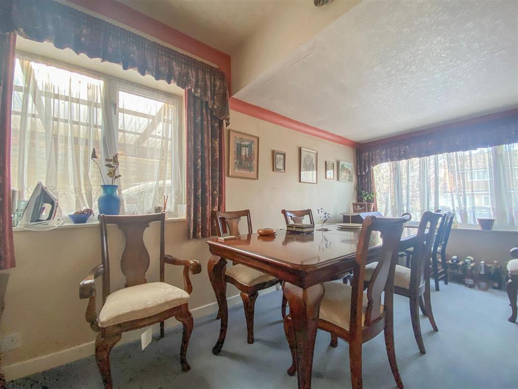 Dining room.jpg