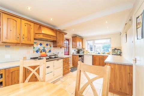 4 bedroom detached house for sale - 20 Histons Drive, Codsall, Wolverhampton