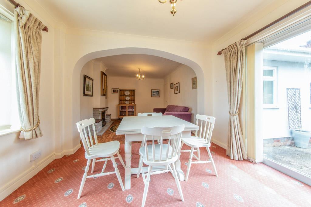 6 Bringewood Close LOW RES-13.jpg
