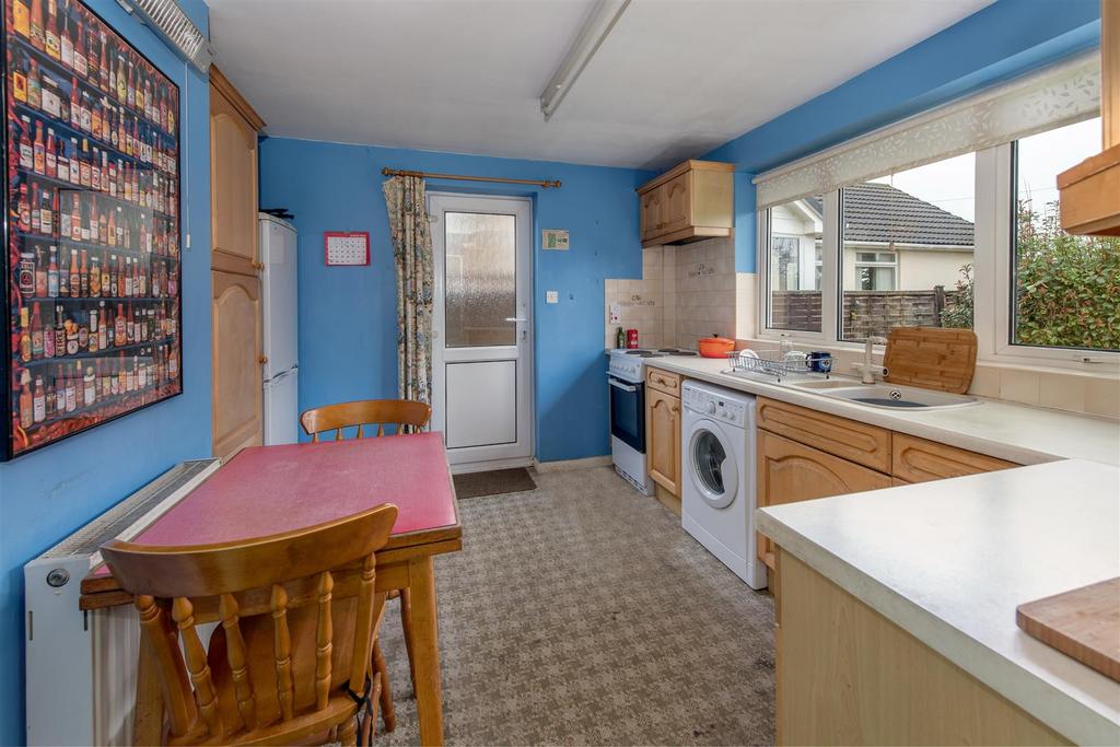 Greenway, Monkton Heathfield, Taunton 2 bed bungalow £425,000
