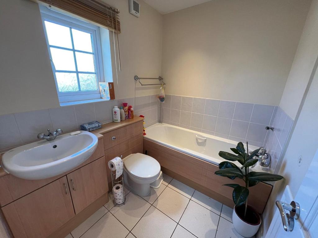 Bathroom.jpg
