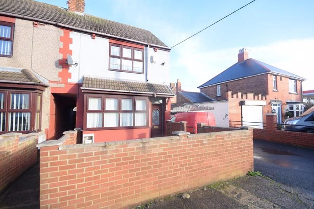Thornton Terrace, Blackhall Colliery 3 bed terraced house £450 pcm (£