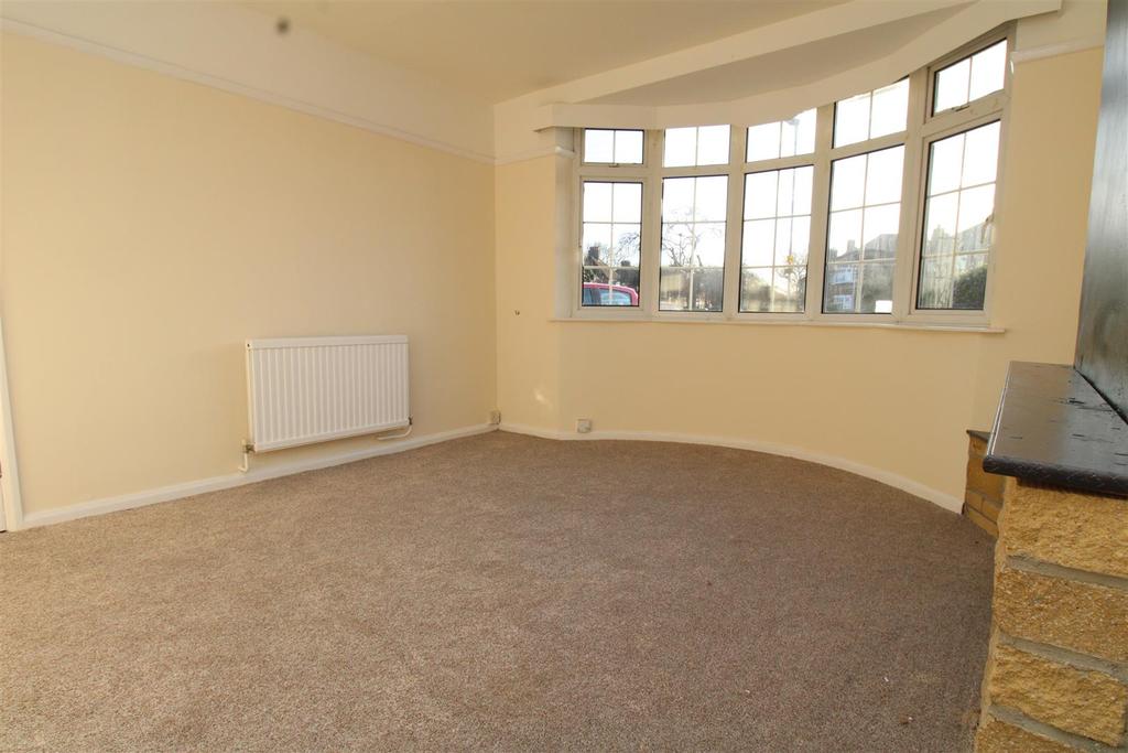 Sallows Road, Peterborough 5 bed detached house £1,495 pcm (£345 pw)