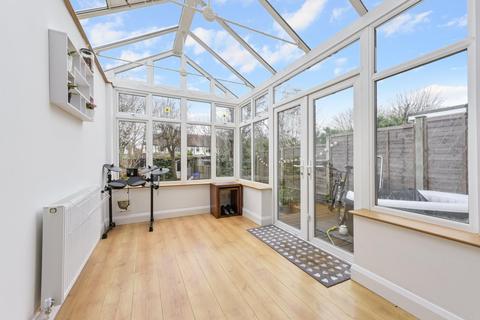 10 Braemar Road, Worcester Park, KT4 8SW