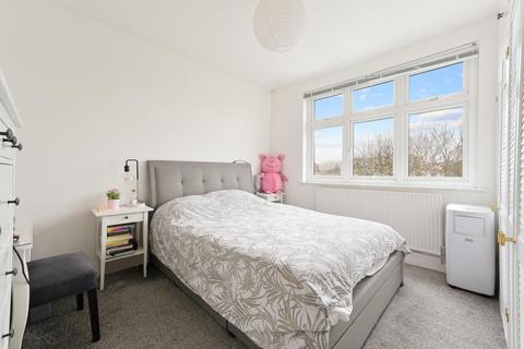10 Braemar Road, Worcester Park, KT4 8SW