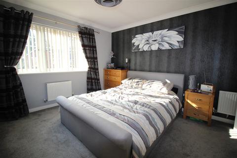 33 Hamilton Close, Newton Aycliffe, DL5 4DB