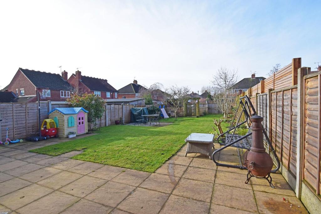 80 Crabtree Lane, garden d.jpg