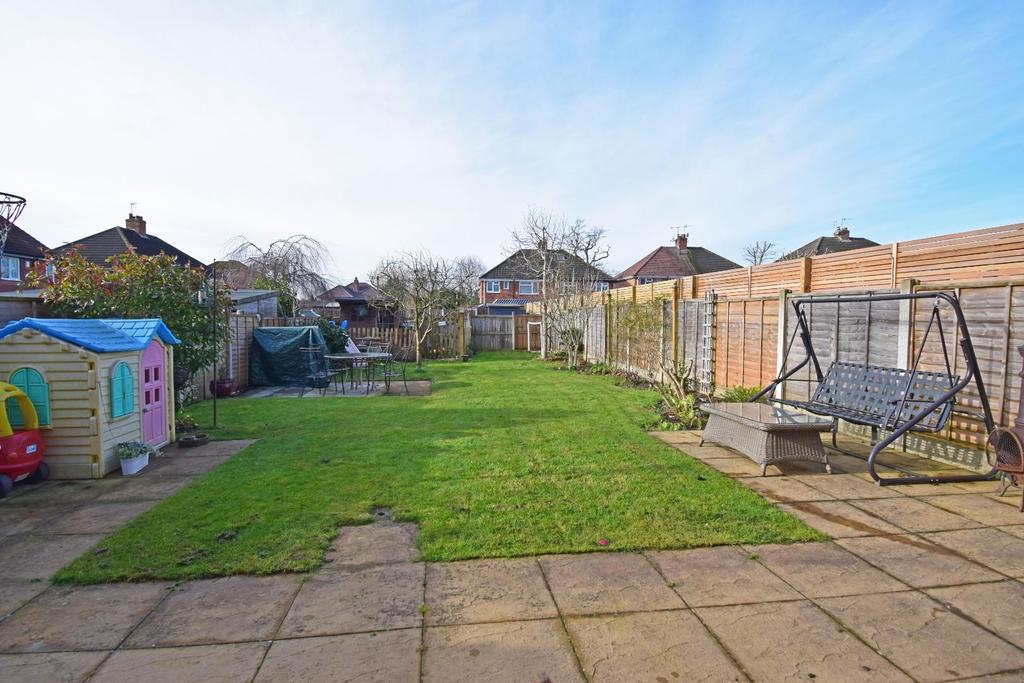 80 Crabtree Lane, garden b.jpg