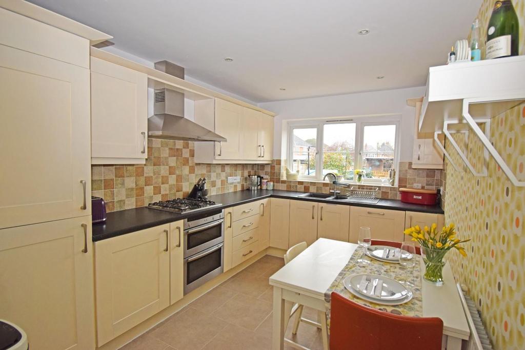 80 Crabtree Lane, kitchen.jpg