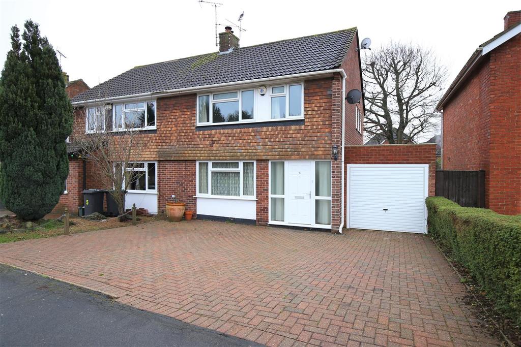 Staleys Road, Borough Green, Kent... 3 bed semidetached house £1,600