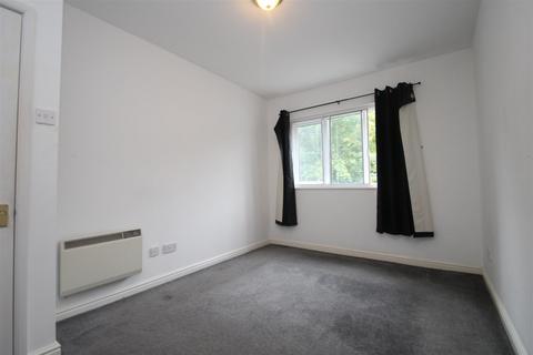 2 bedroom flat to rent, London Road, Hemel Hempstead