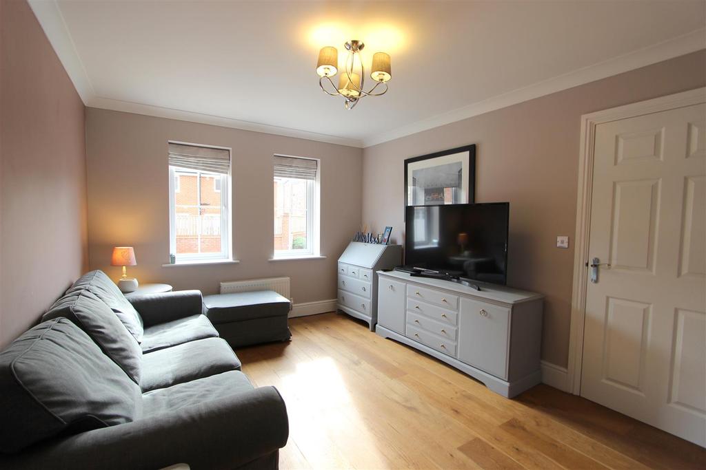 Glaisdale Court, Darlington 4 bed detached house £320,000