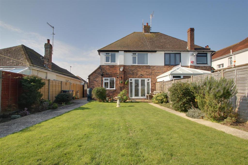 St. Andrews Road, Worthing 3 bed semidetached house £475,000