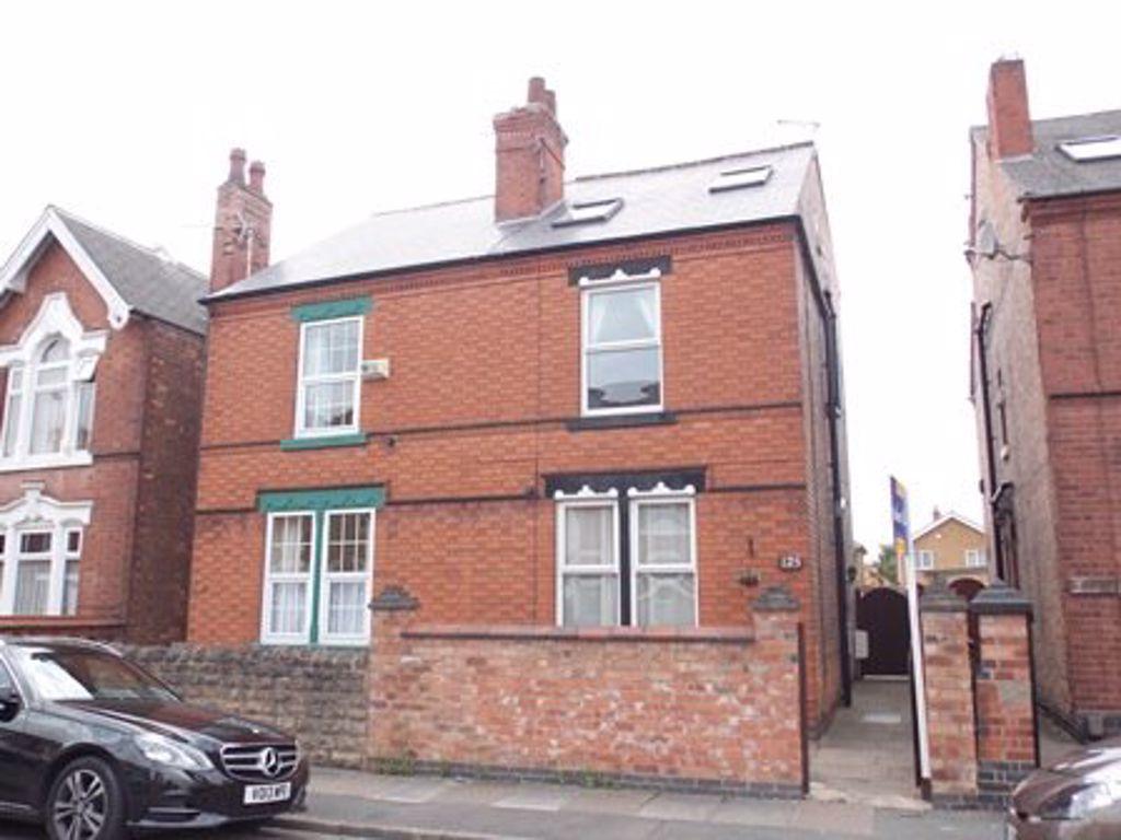 William Street, Long Eaton, NG10 4GB 4 bed semidetached house £950