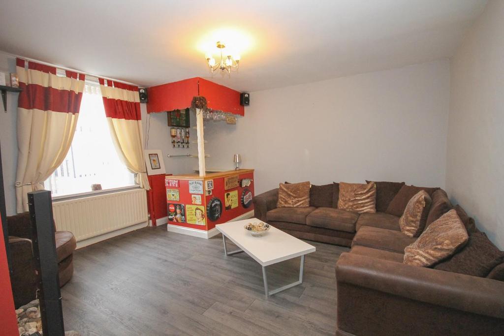 Nelson Street, Crook 3 bed end of terrace house £100,000