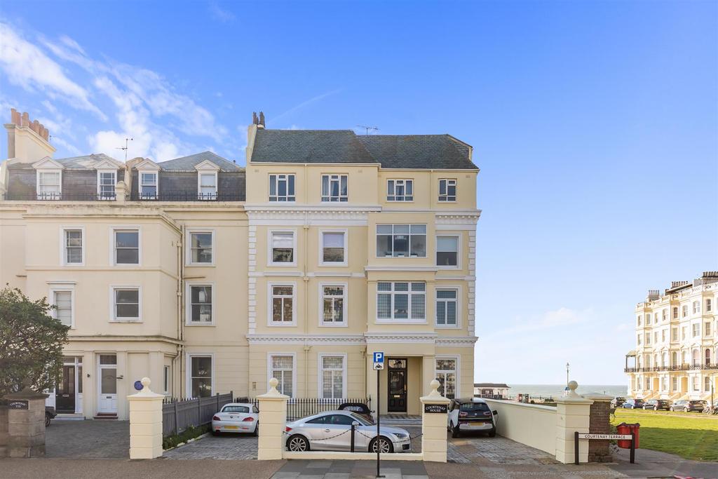 Courtenay House, Courtenay Terrace, Hove 2 bed apartment £800,000