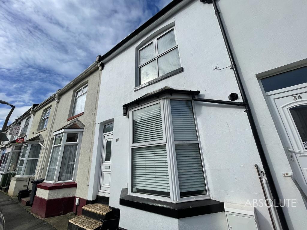St. Michaels Road, Paignton, Devon... 3 bed semidetached house £950