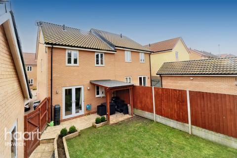 16 Popular Road, Great Blakenham, Ipswich, IP6 0GN