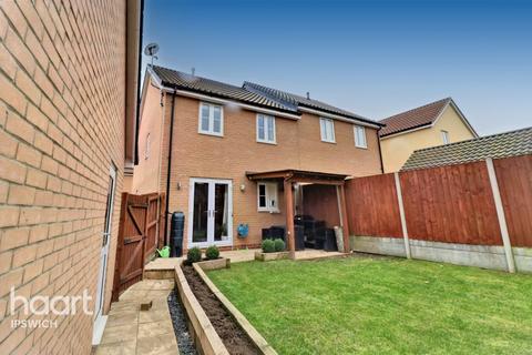 16 Popular Road, Great Blakenham, Ipswich, IP6 0GN