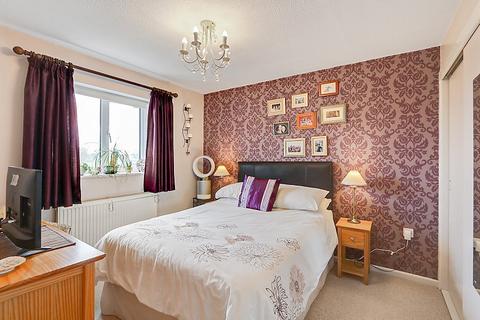 52 Colchester Close, Westbury-on-severn, GL14 1PU