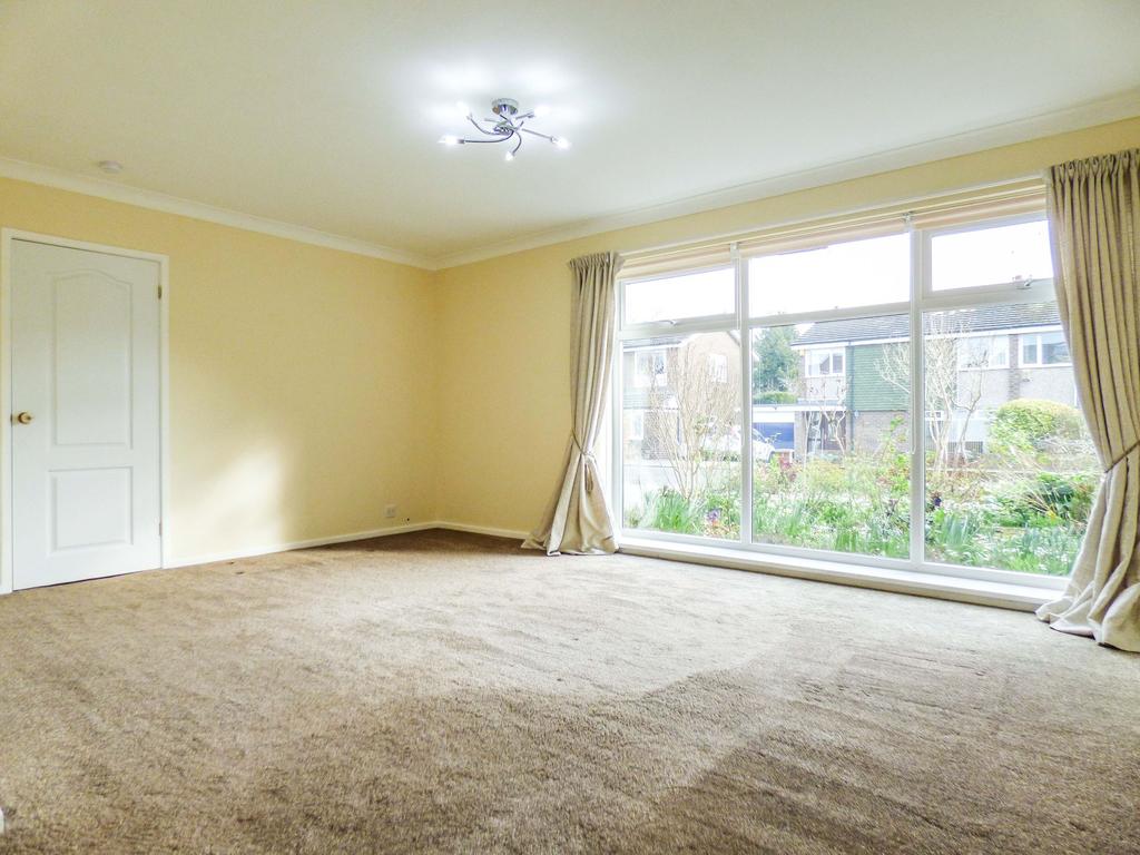 Abbey Gate, Morpeth, Northumberland, NE61 2XN 3 bed detached house £