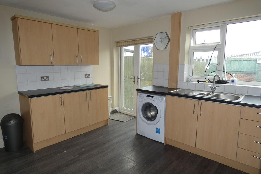 Queensport Close, Portrack... 3 bed terraced house £65,000