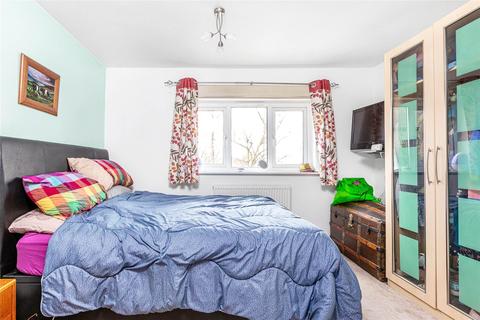38 Abbey Drive, London, SW17 9PN