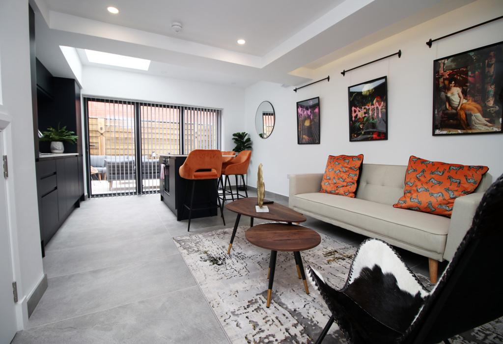 Flat A, 88 Whitchurch Road, Caerdydd, Caerdydd 2 bed serviced apartment