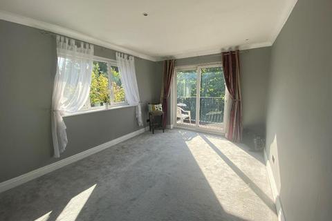 35 Birchend Close, South Croydon, CR2 7DS