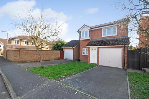 11 Wendover Gardens, Brentwood, CM13 2JE